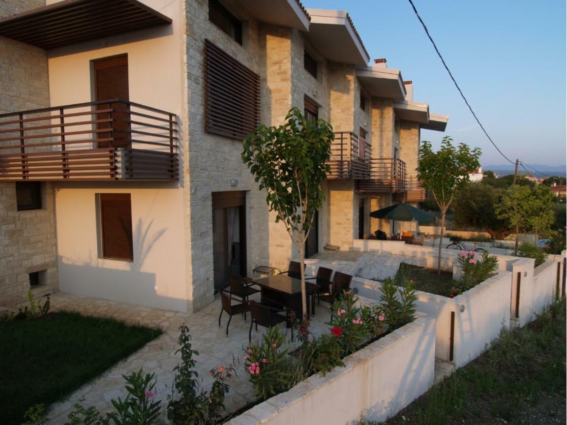 Maisonette Close To The Beach Nikiti  Extérieur photo